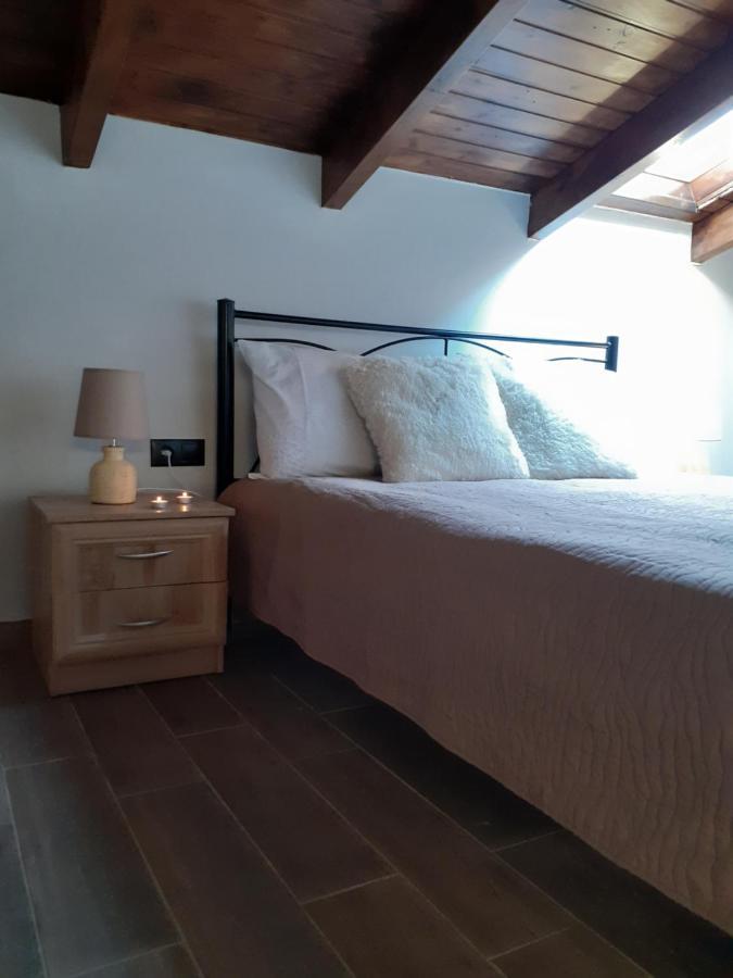 The View Attic Apartment Ioannina Ngoại thất bức ảnh