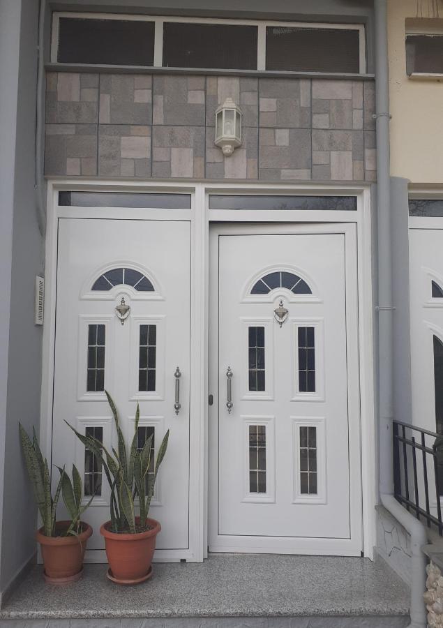 The View Attic Apartment Ioannina Ngoại thất bức ảnh