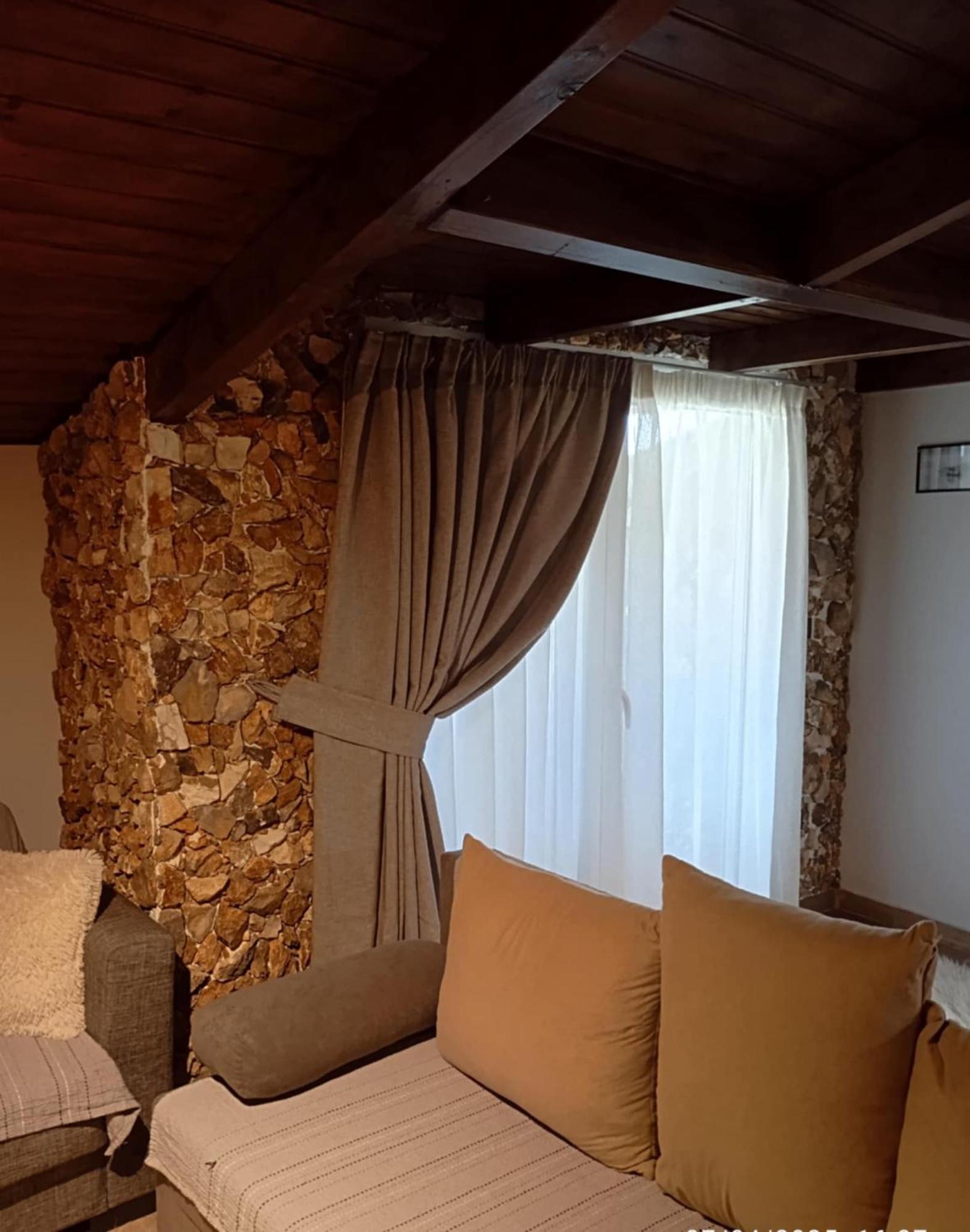 The View Attic Apartment Ioannina Ngoại thất bức ảnh
